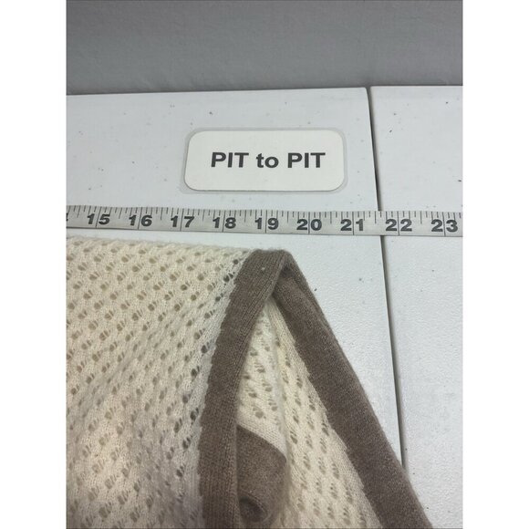 Quinn 100% cashmere tan Ivory crochet color block keyhole sweater size S - Picture 5 of 10